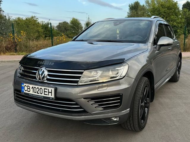Volkswagen Touareg - фото 3