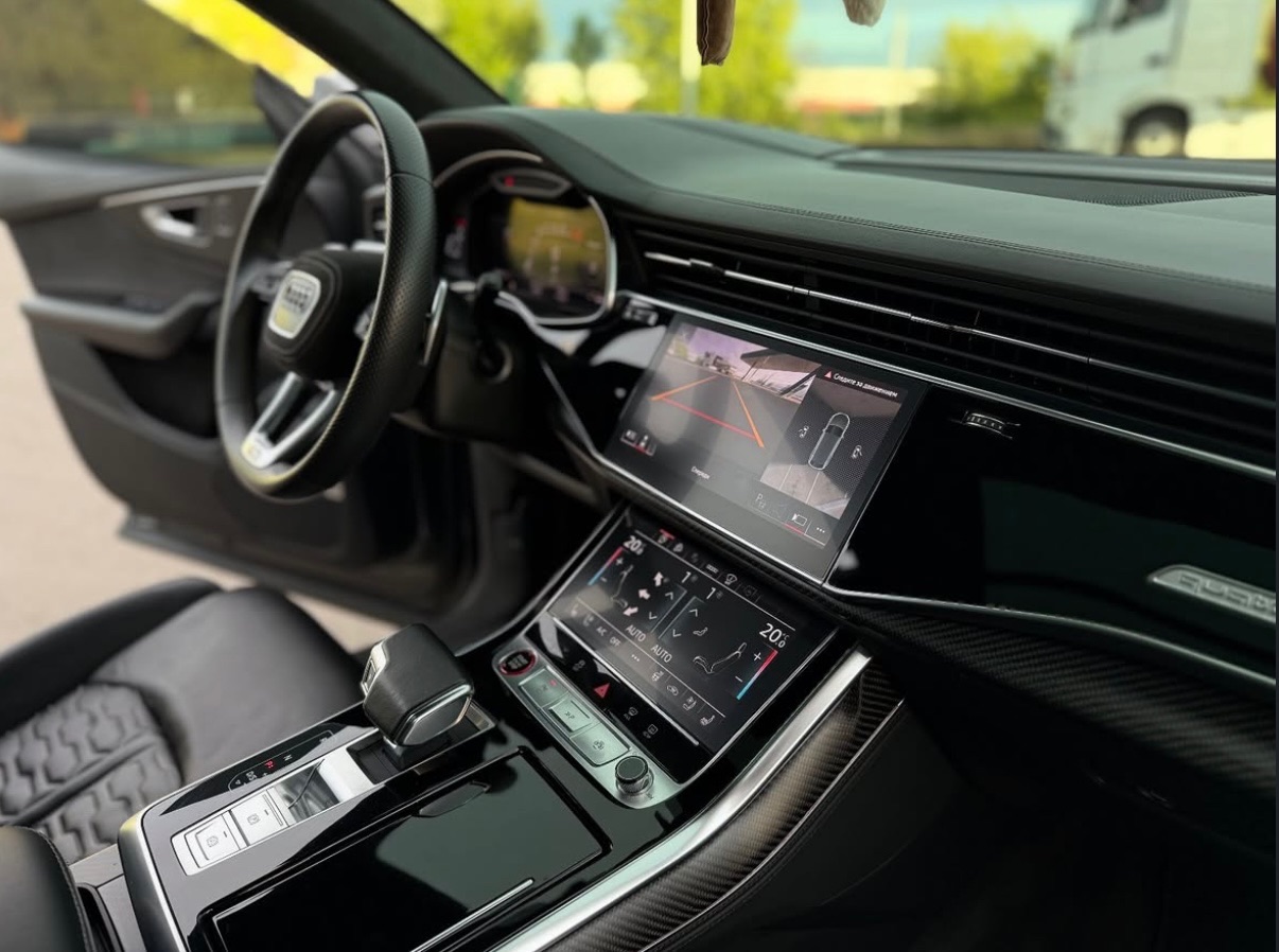 Audi RS Q8 - фото 4