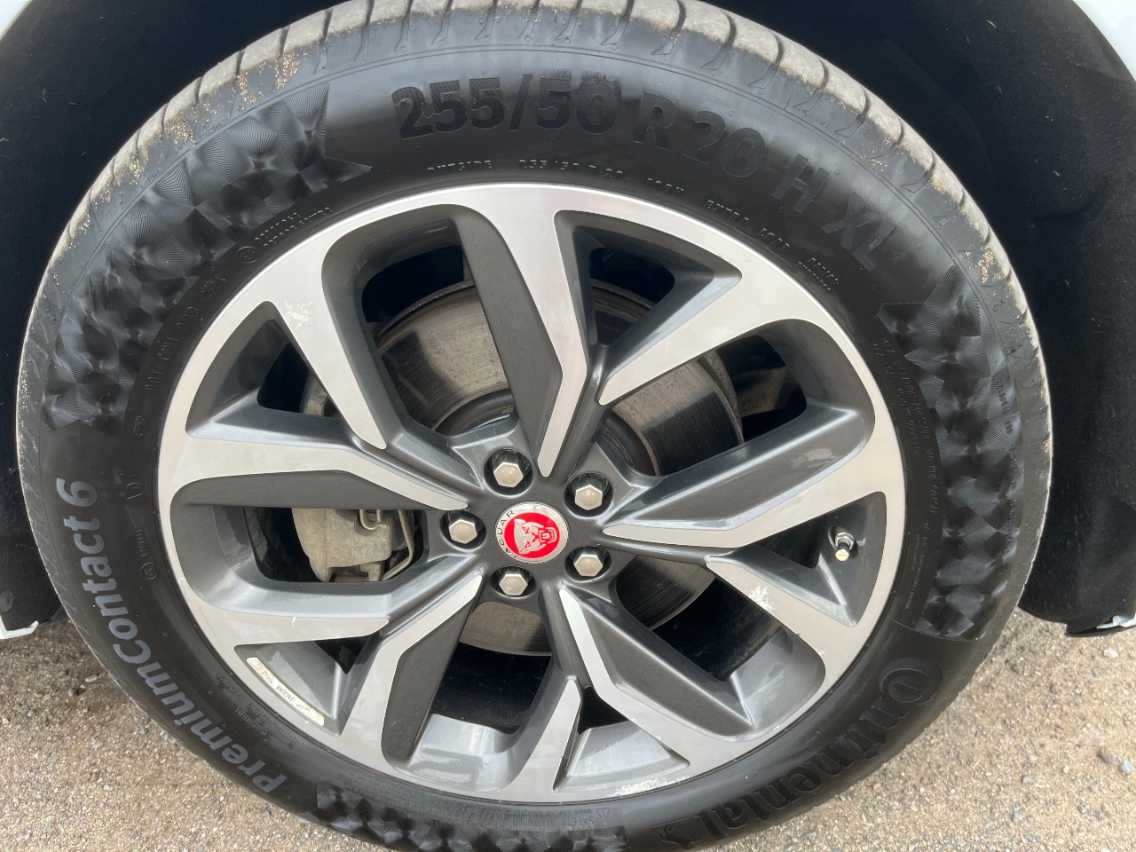 Jaguar I-Pace - фото 3