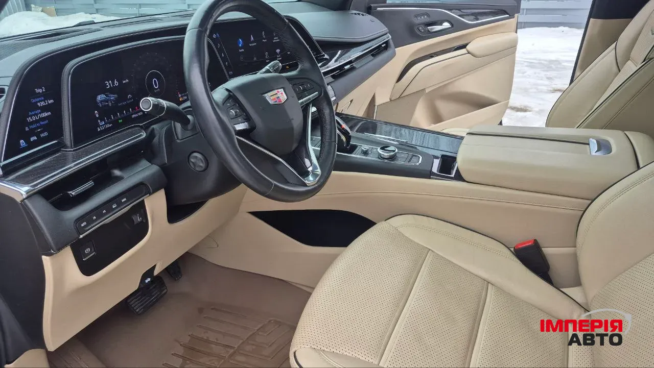 Cadillac Escalade - фото 12