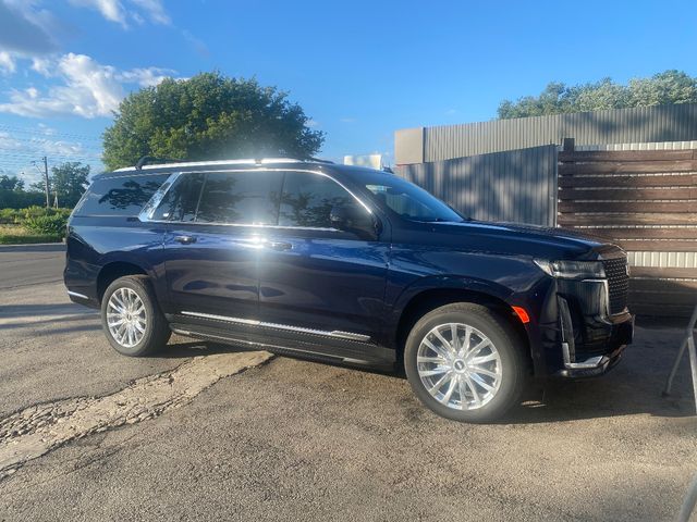 Cadillac Escalade - фото 1