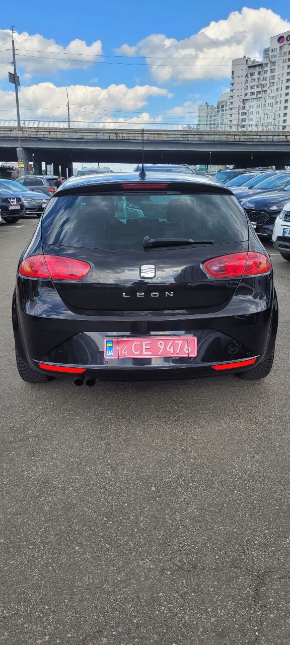 SEAT Leon - фото 2
