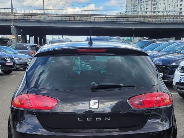 SEAT Leon - фото 2