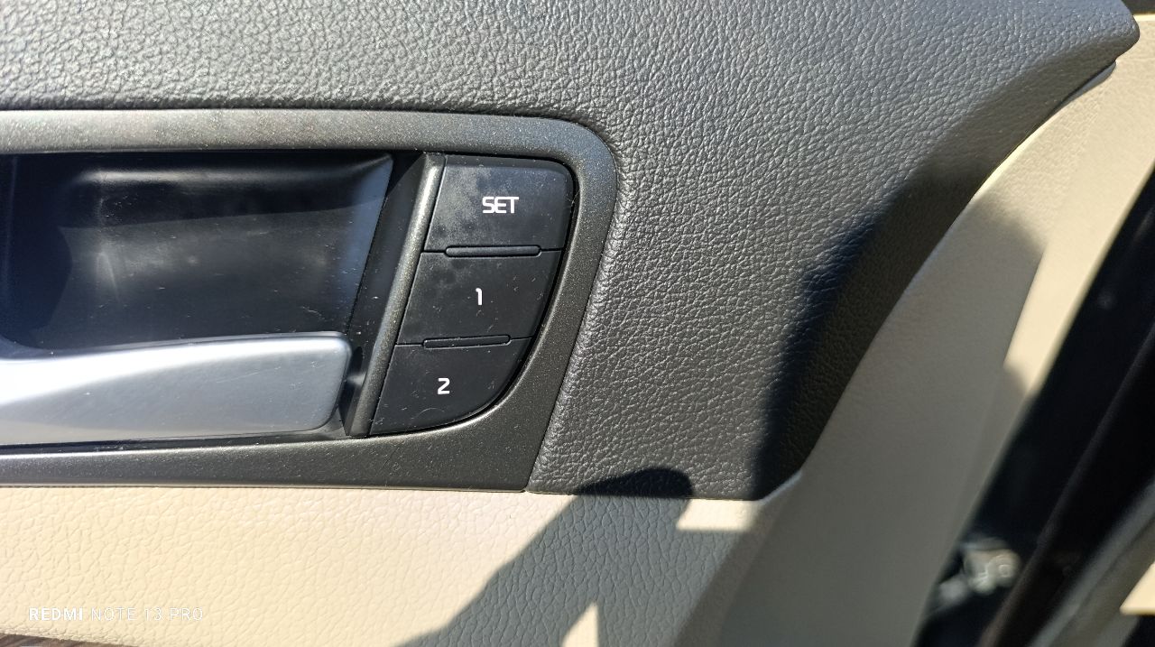 Kia Optima - фото 14