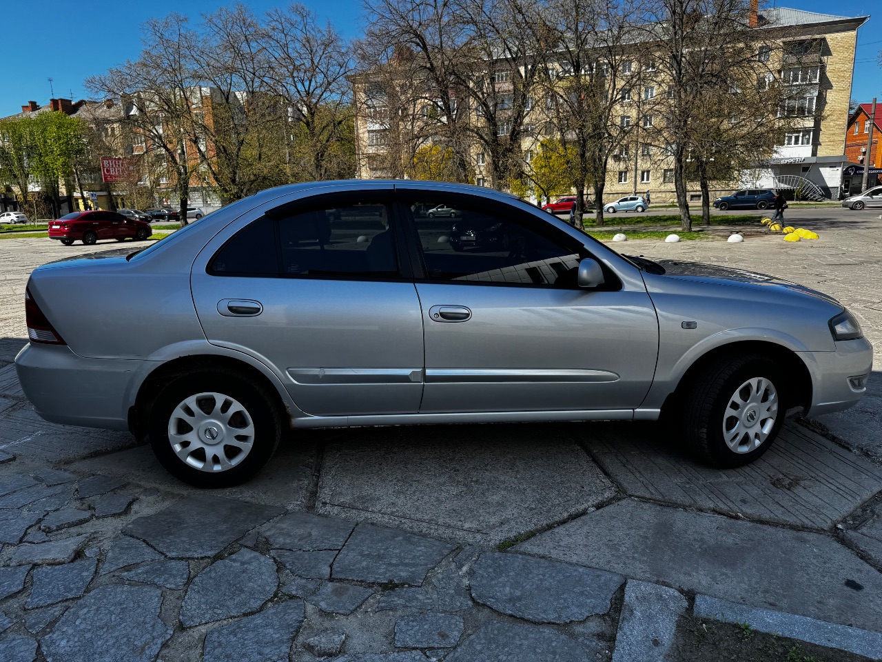 Nissan Almera Classic - фото 2