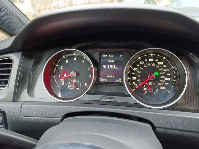 Volkswagen Golf GTI - зображення 5