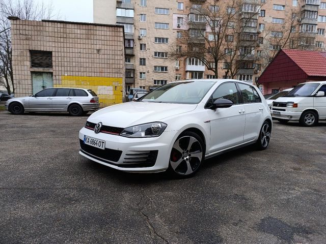 Volkswagen Golf GTI - зображення 1