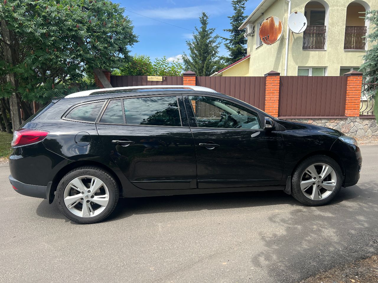 Renault Megane - фото 8