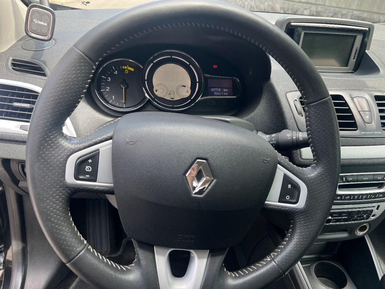 Renault Megane - фото 22