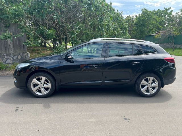 Renault Megane - фото 1