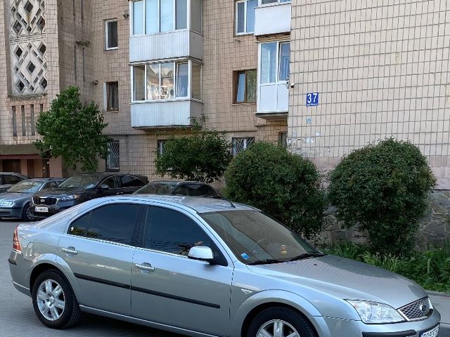 Ford Mondeo - фото 2
