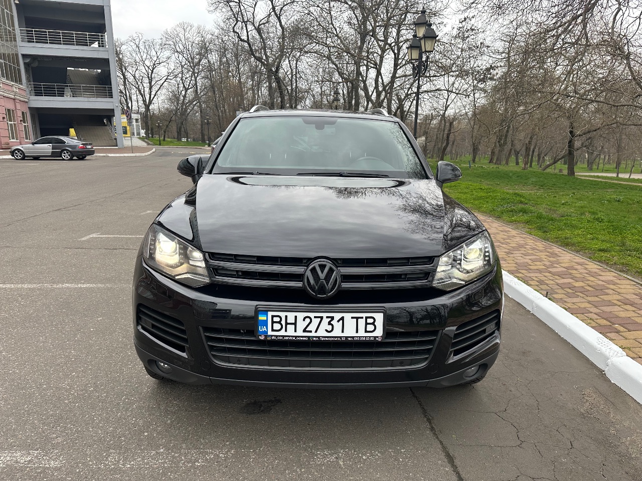 Volkswagen Touareg - фото 6