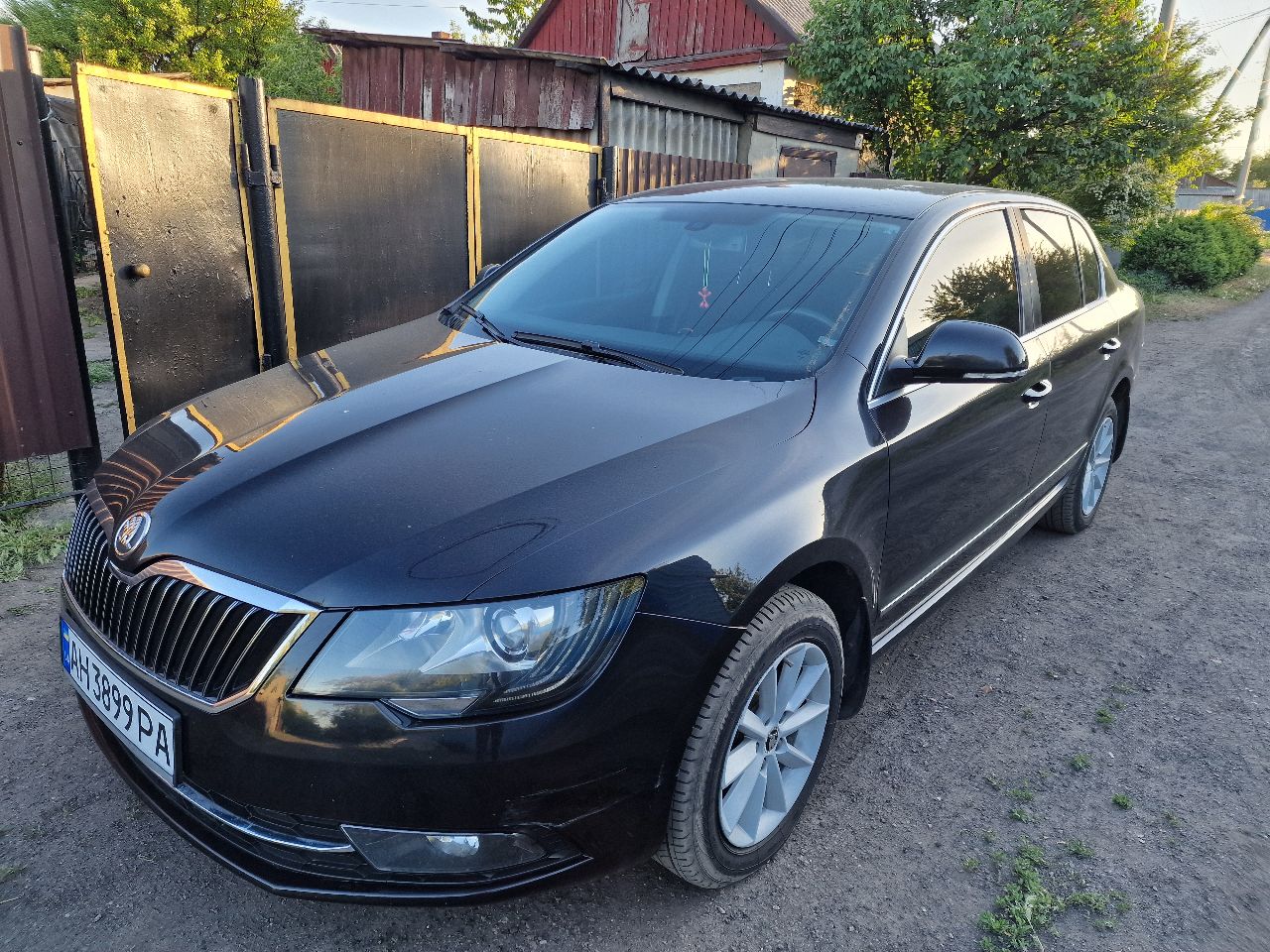 Skoda Superb - фото 25