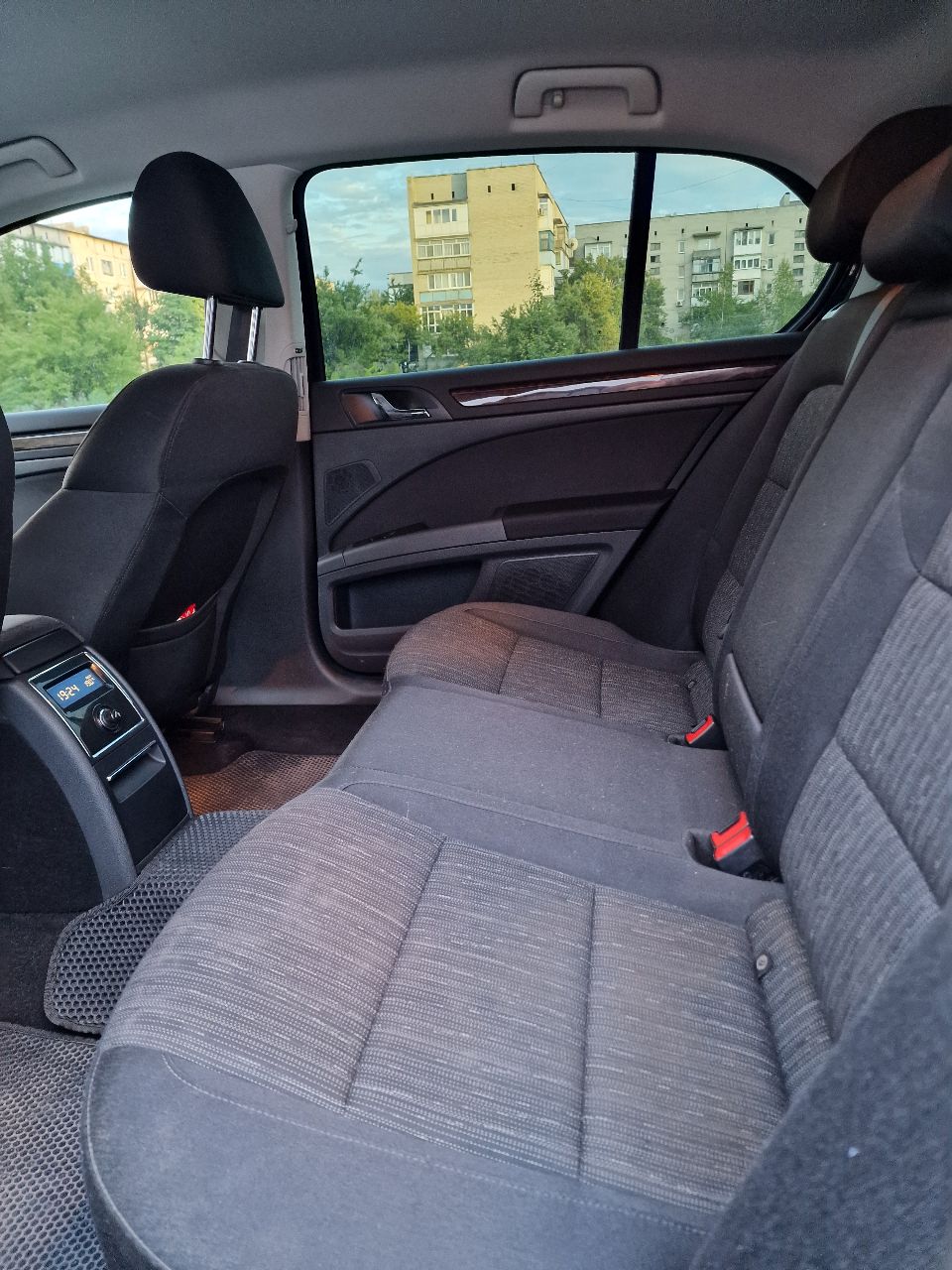 Skoda Superb - фото 2