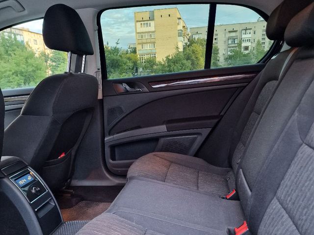 Skoda Superb - фото 2