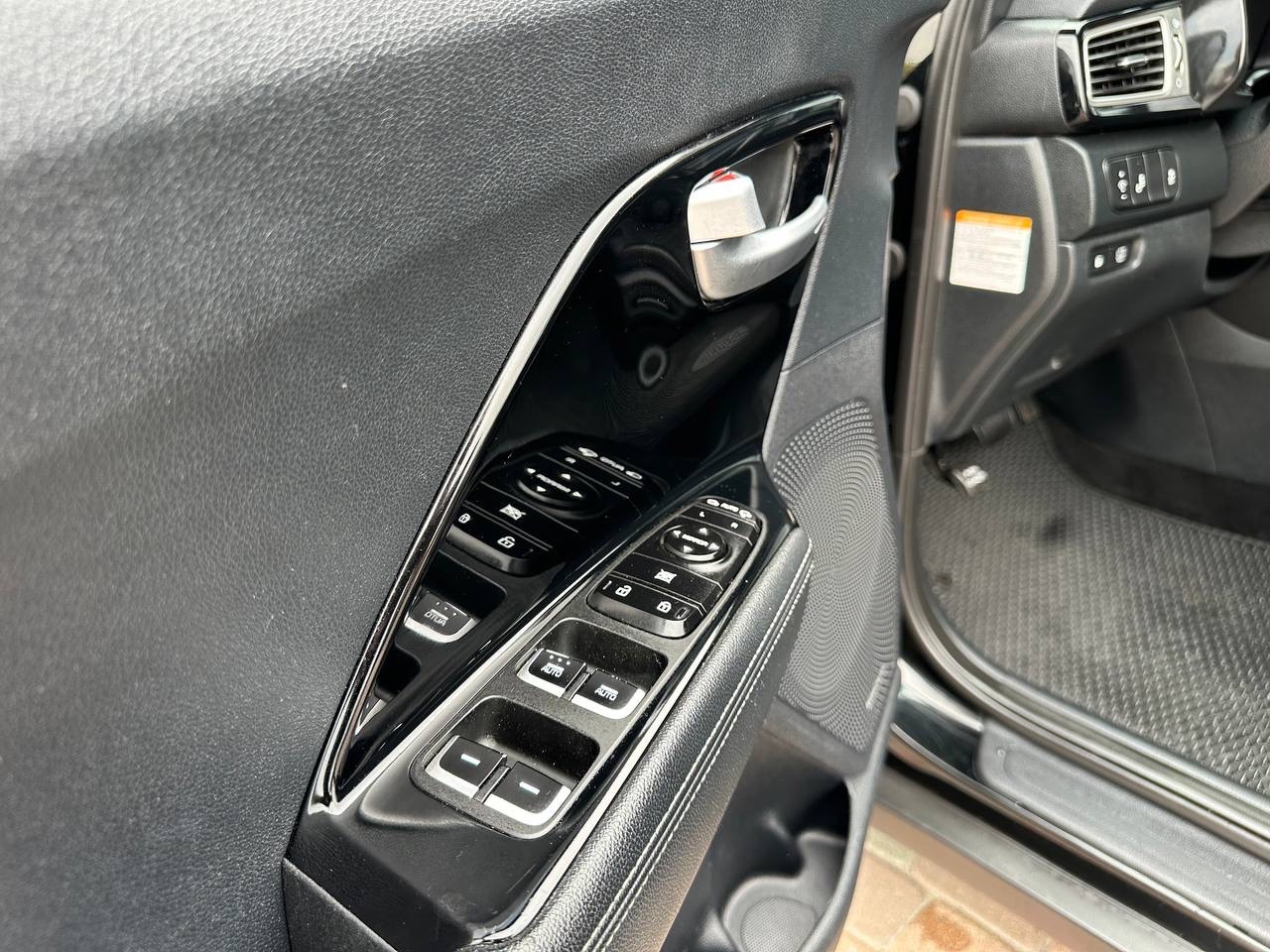 Kia Niro - фото 17