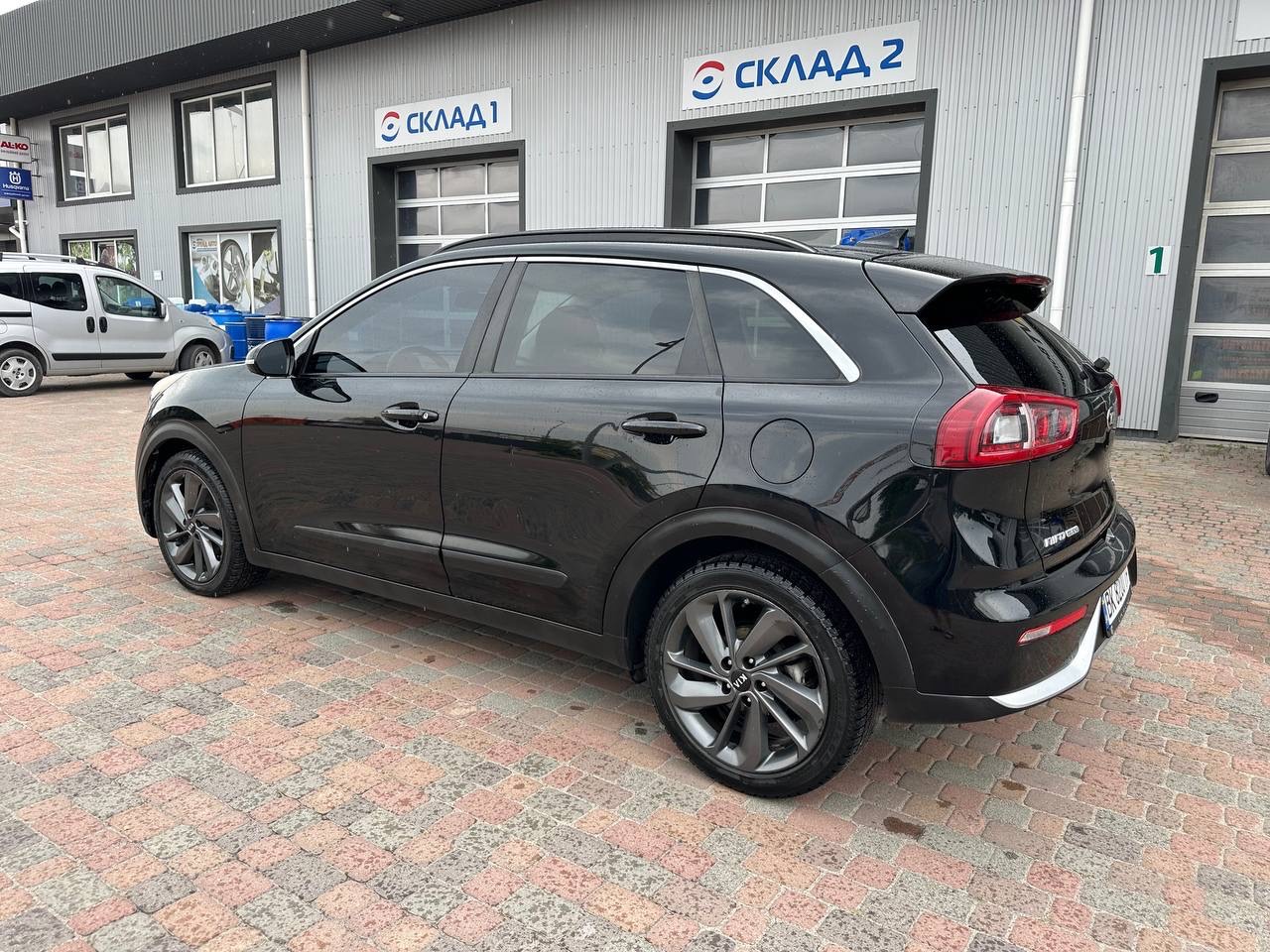 Kia Niro - фото 8