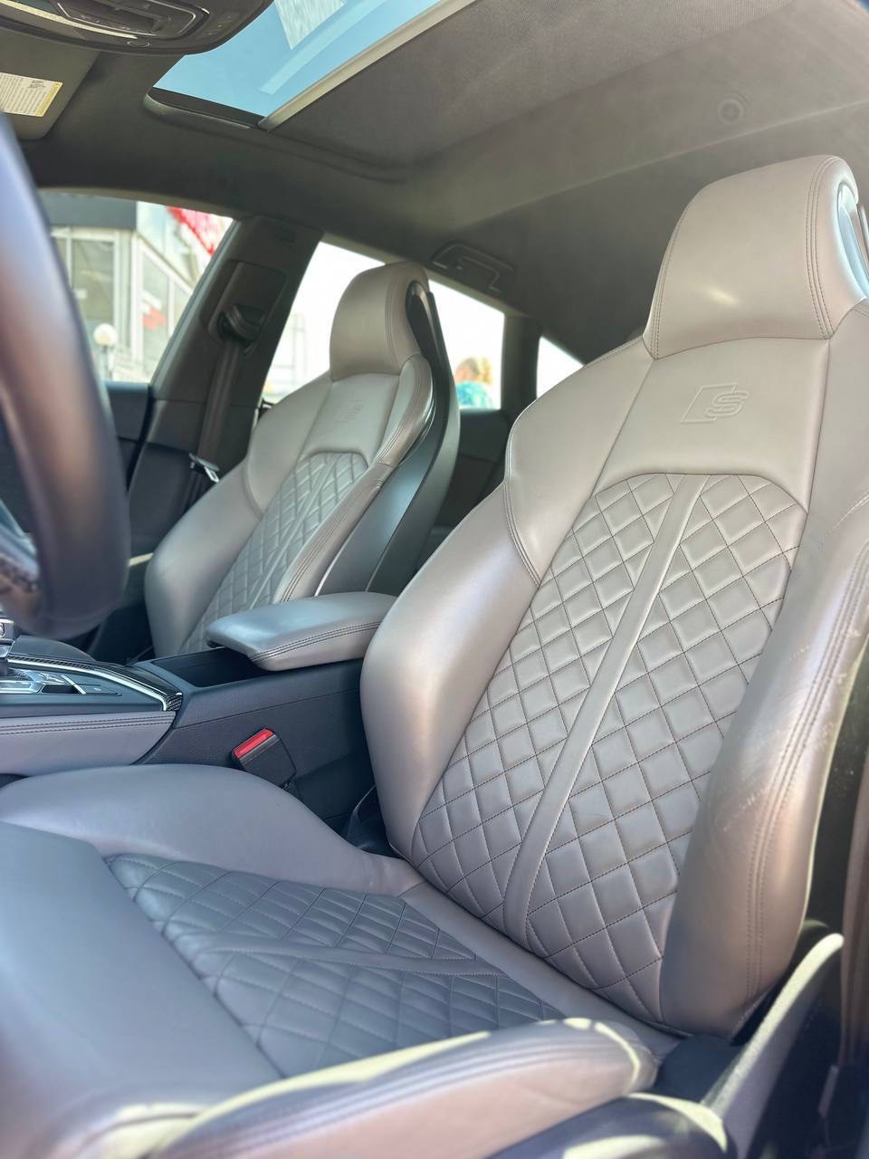 Audi S5 - фото 6