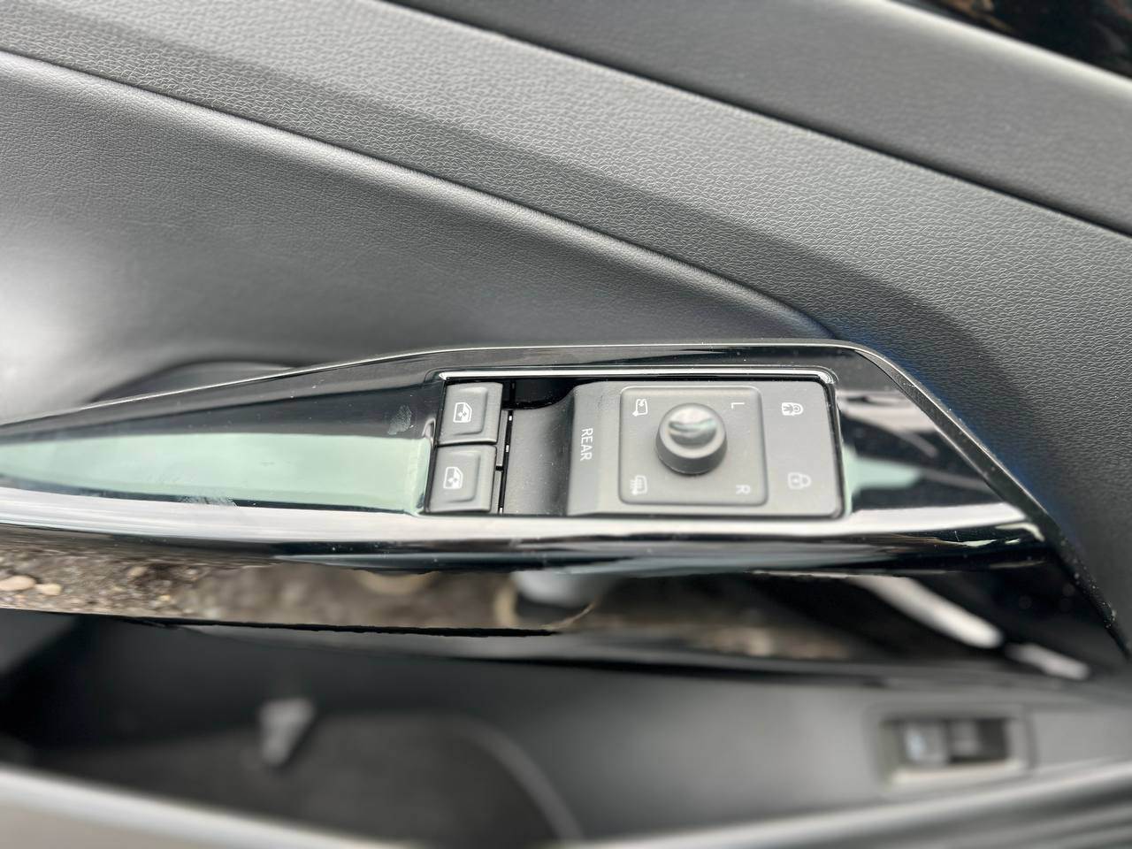 Volkswagen ID.4 - фото 22