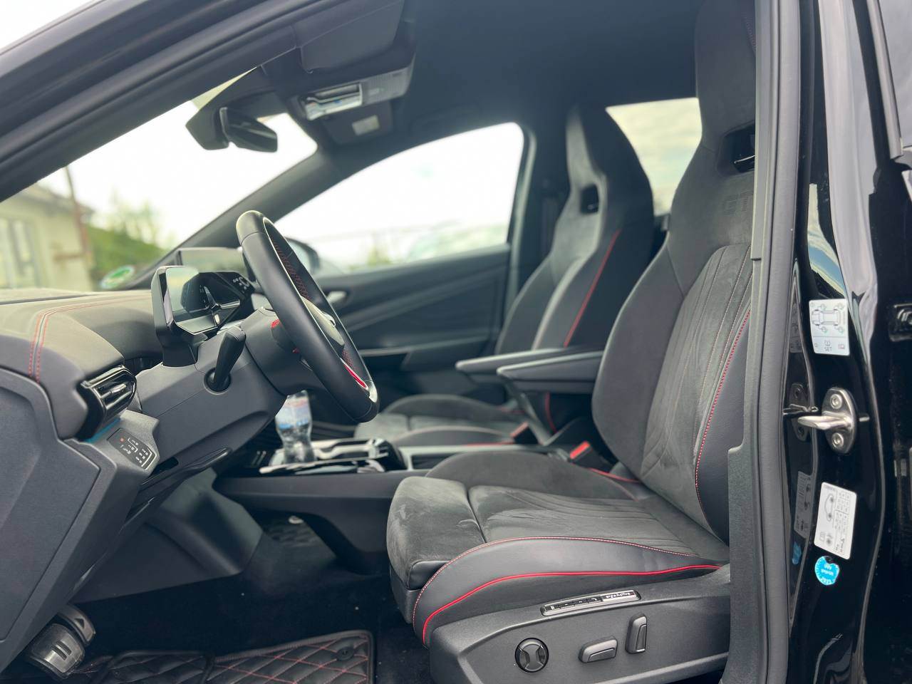 Volkswagen ID.4 - фото 7