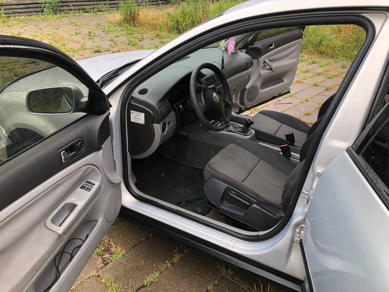 Volkswagen Passat - фото 14