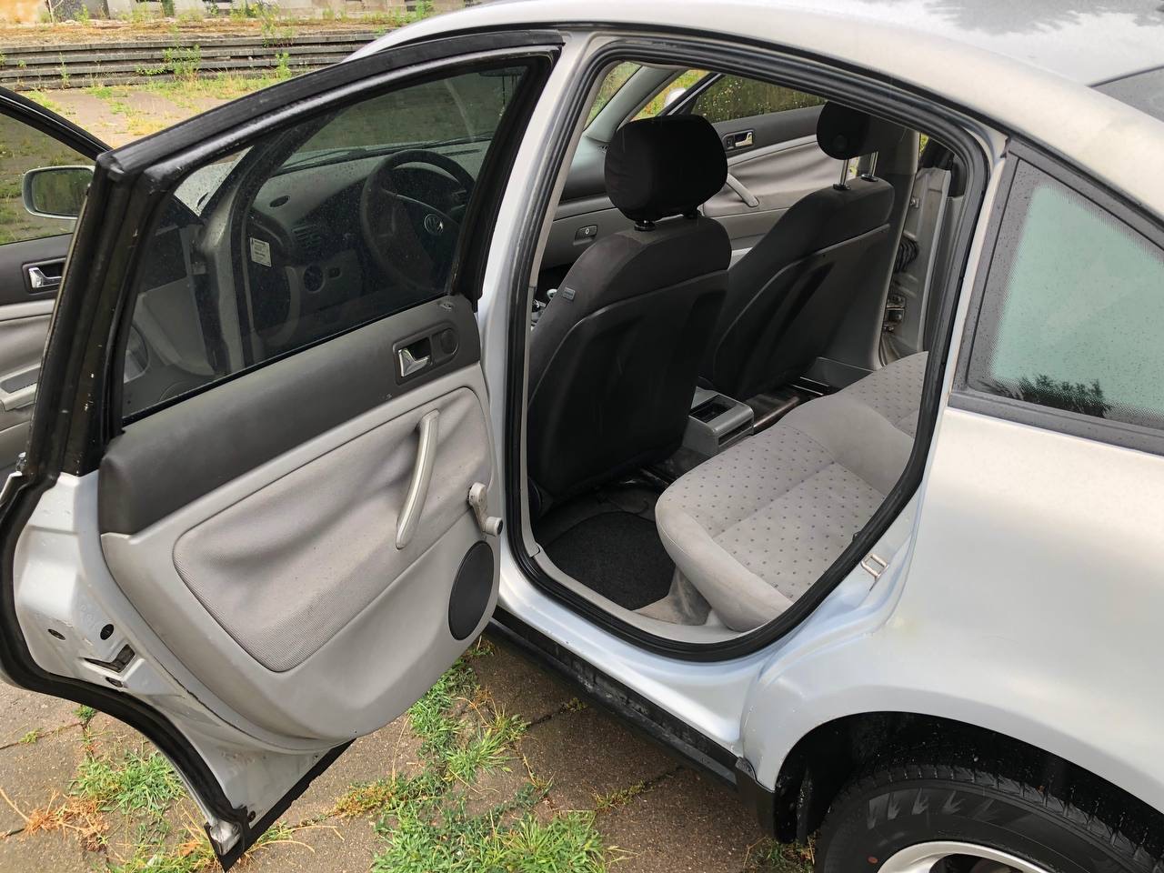 Volkswagen Passat - фото 6