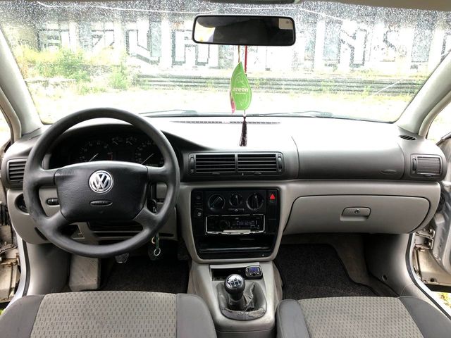 Volkswagen Passat - зображення 4