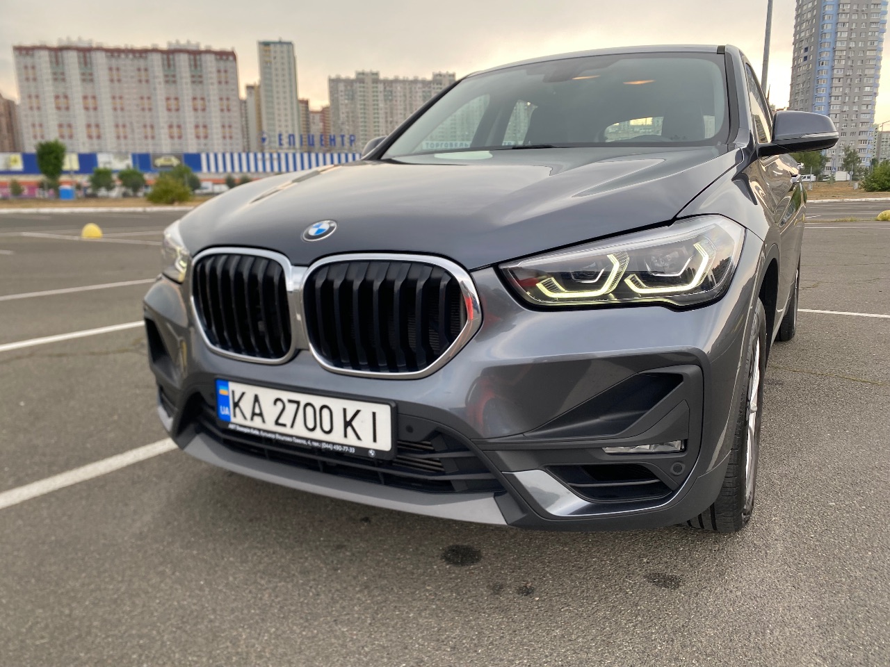 BMW X1 - фото 1