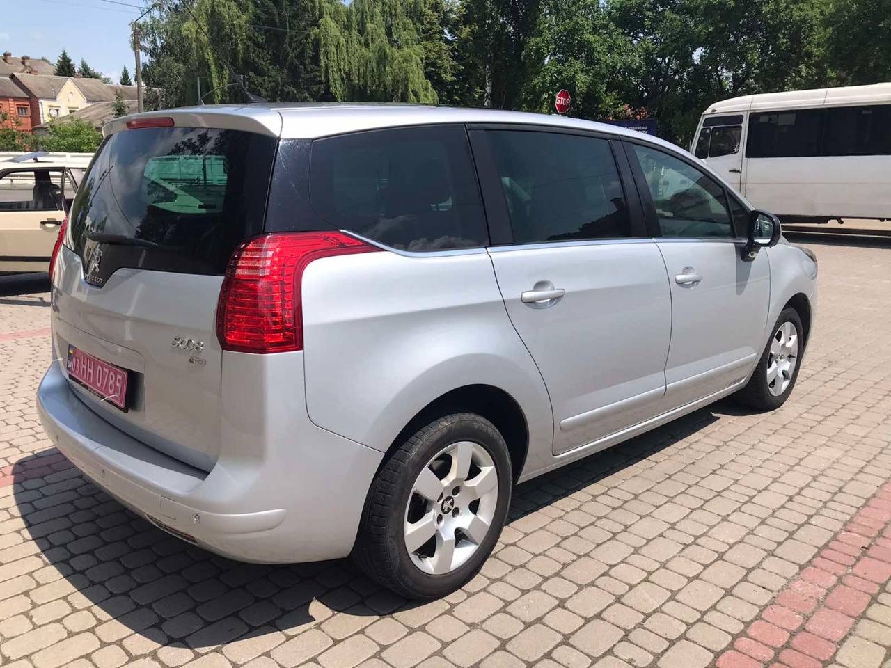 Peugeot 5008 - фото 4