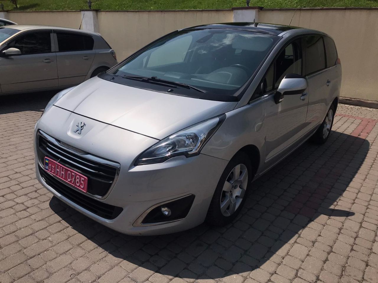 Peugeot 5008 - фото 2