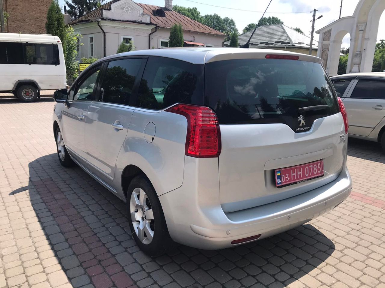 Peugeot 5008 - фото 3