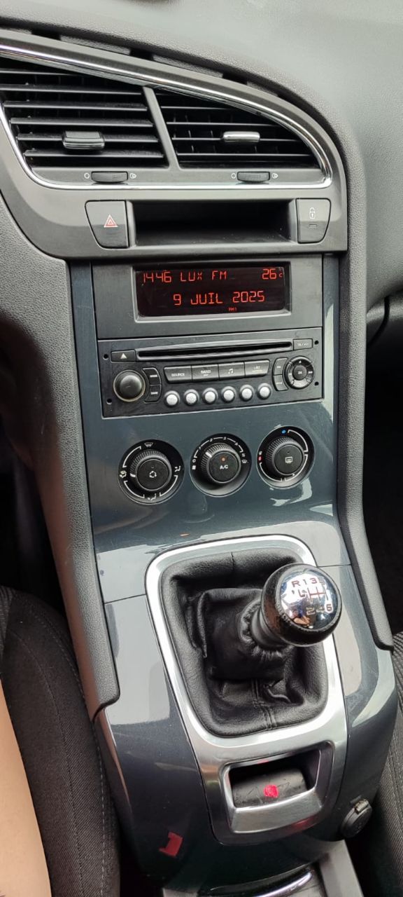 Peugeot 5008 - фото 15