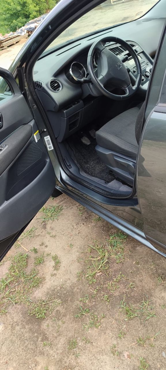 Peugeot 5008 - фото 10