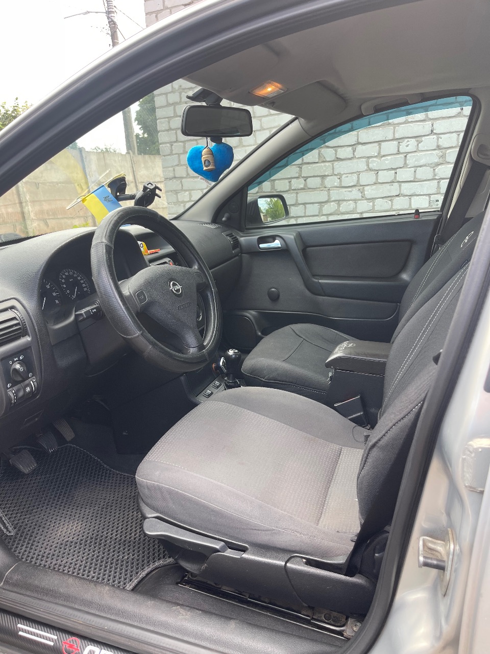 Opel Astra - фото 2