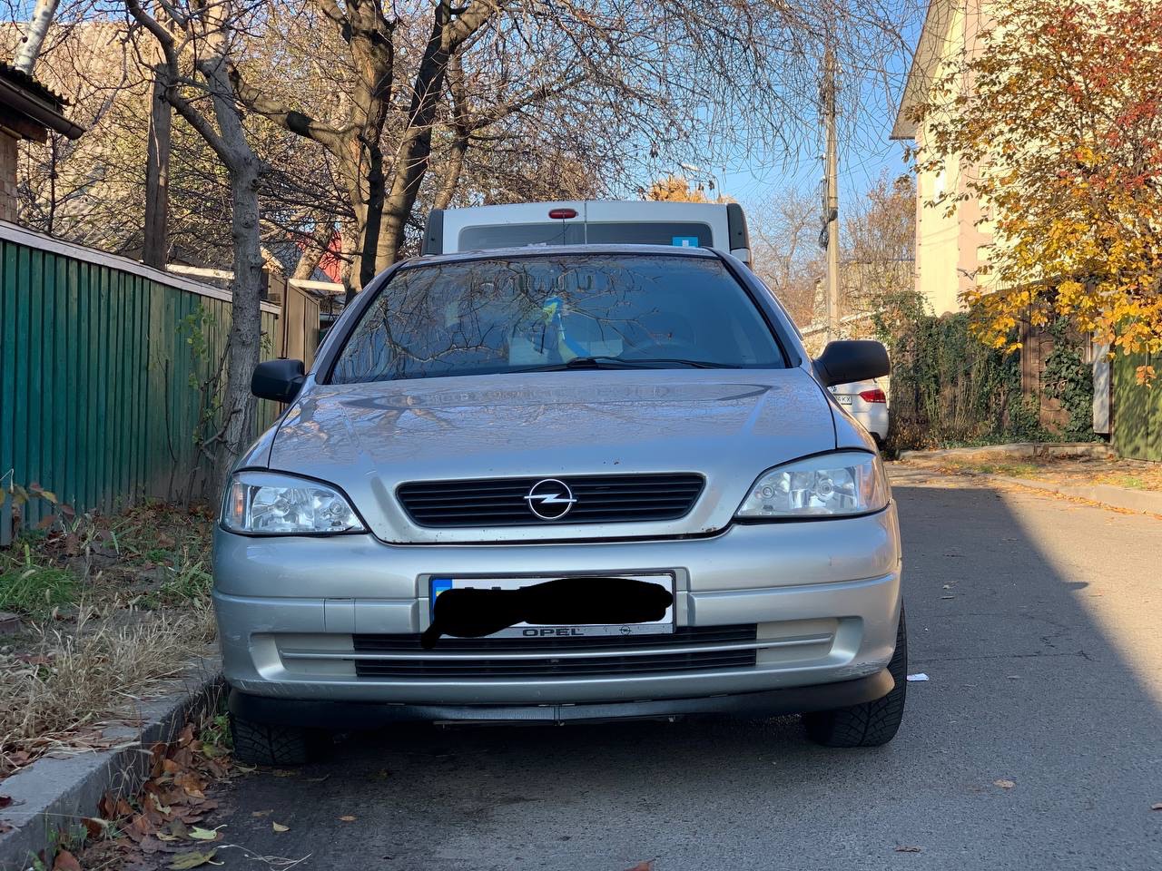 Opel Astra - фото 1