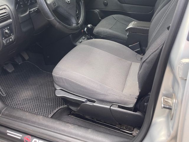 Opel Astra - фото 2