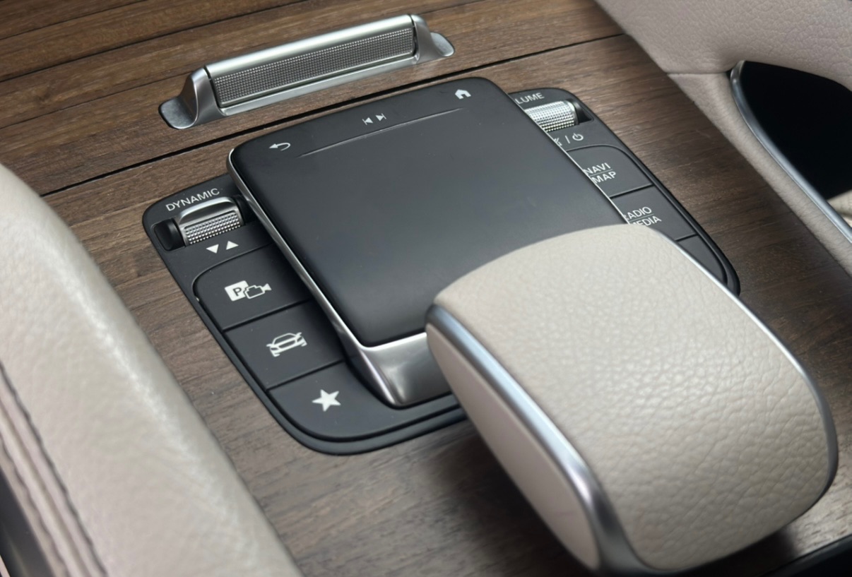 Mercedes-Benz GLE - фото 35