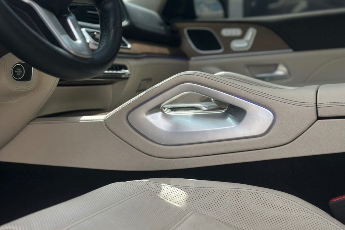 Mercedes-Benz GLE - фото 17