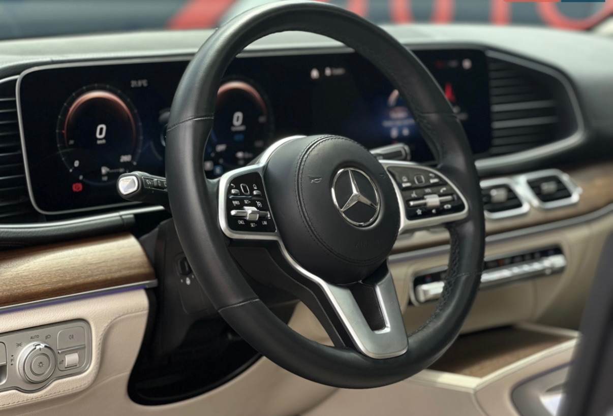 Mercedes-Benz GLE - фото 11