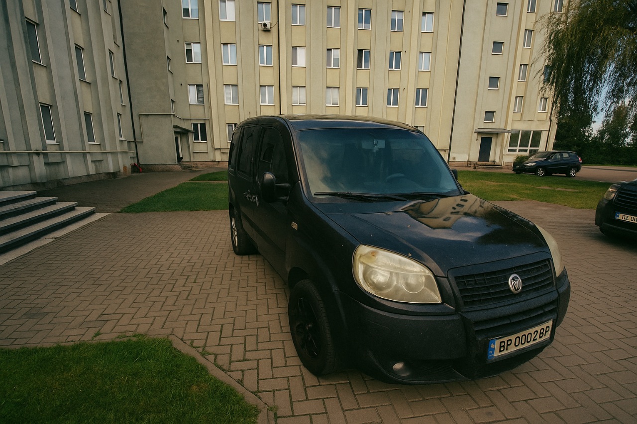 Fiat Doblo - фото 1