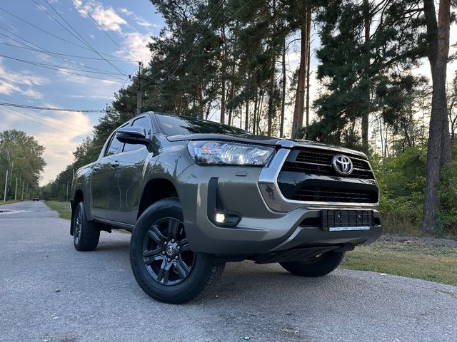 Toyota Hilux - зображення 1