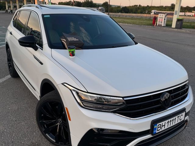 Volkswagen Tiguan - фото 2