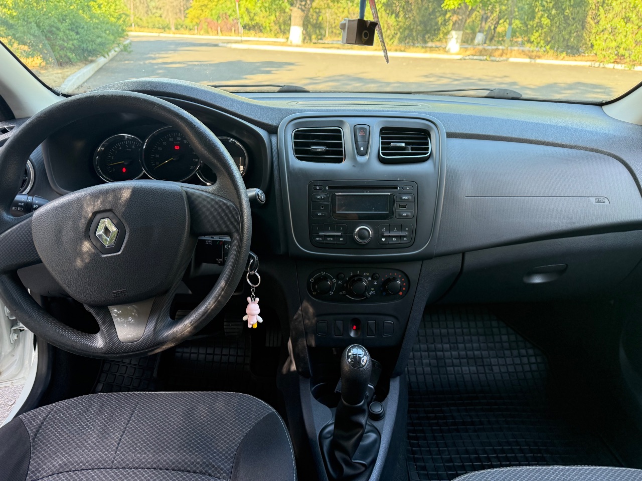 Renault Sandero - фото 2