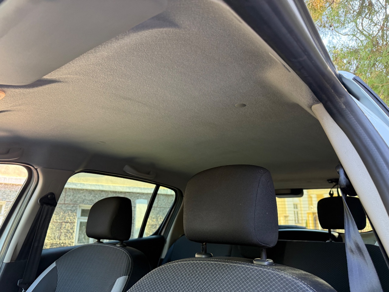 Renault Sandero - фото 7