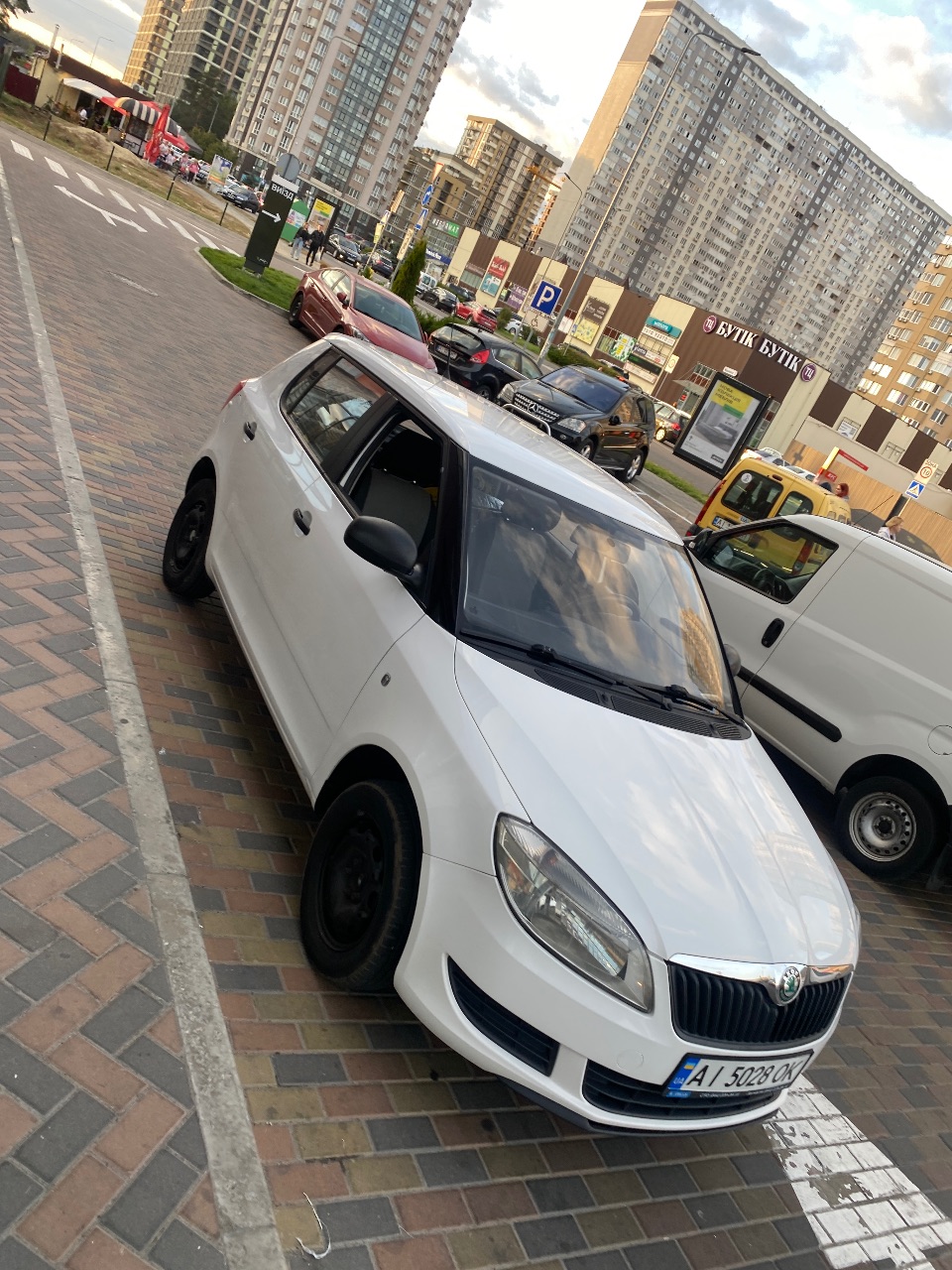 Skoda Fabia - фото 3