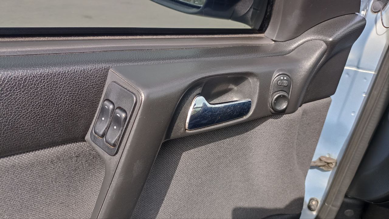 Opel Astra - фото 19