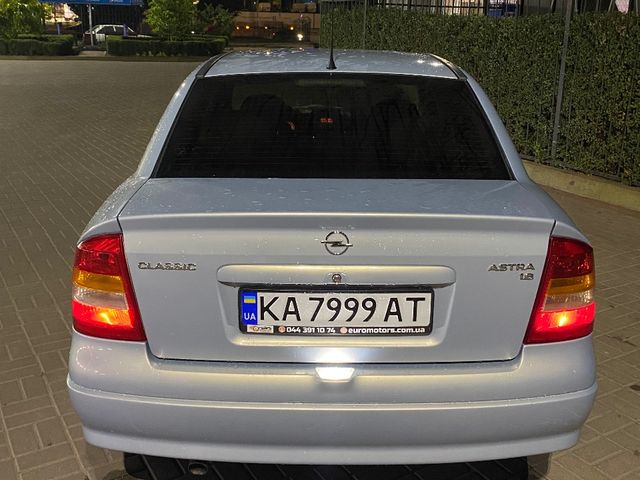 Opel Astra - фото 5