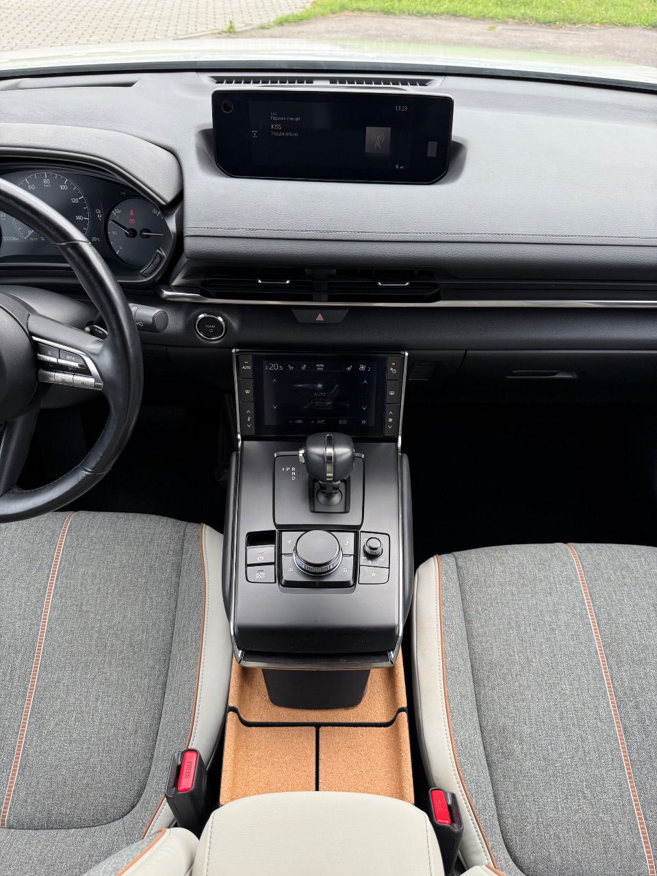 Mazda MX-30 - фото 30