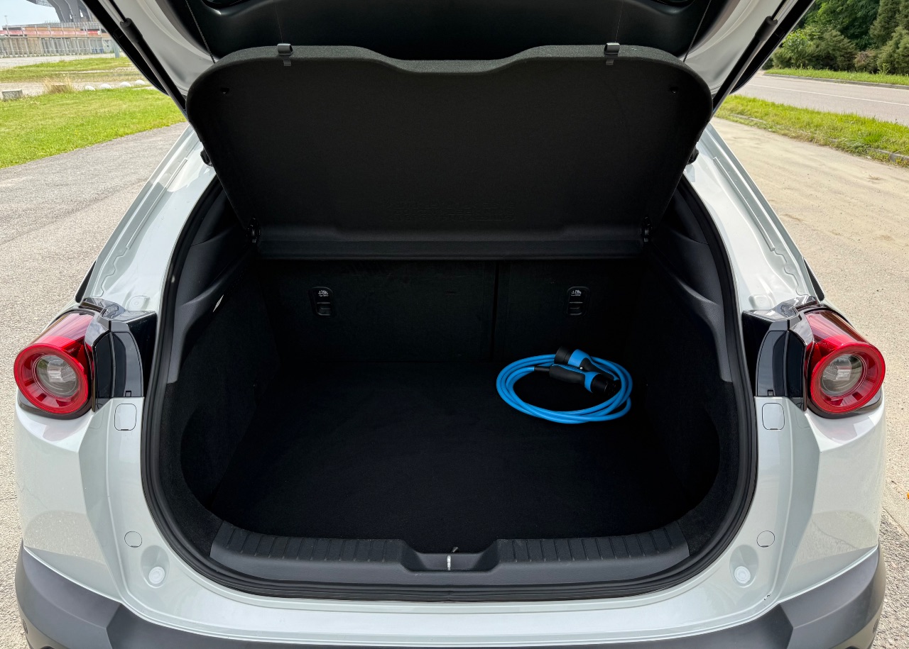 Mazda MX-30 - фото 35