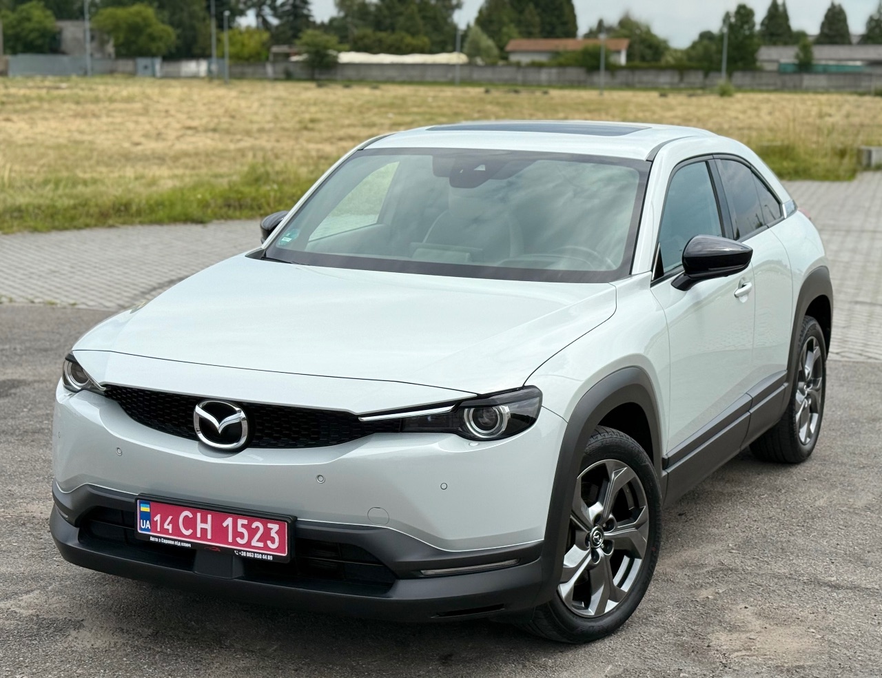 Mazda MX-30 - фото 2